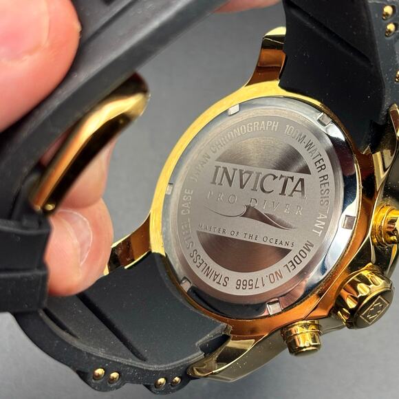 Invicta Pro Diver 17566 Men’s Chronograph Black & Gold Silicone Strap Watch NIB - Picture 14 of 17